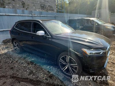Czwarte zdjęcie samochodu z boku: 2019 VOLVO XC60 T6 R-DESIGN VIN:LYVA22RM0KB220566 - miniatura