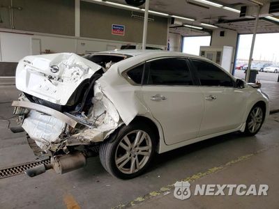 Trzecie zdjęcie samochodu z tyłu: 2013 NISSAN ALTIMA 3.5 S VIN:1N4BL3AP3DN490249 - miniatura