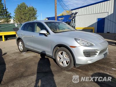 Czwarte zdjęcie samochodu z boku: 2011 PORSCHE CAYENNE S HYBRID VIN:WP1AE2A20BLA92602 - miniatura