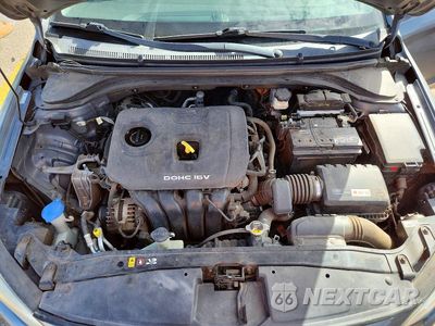 Zdjęcie 11 z 12 samochodu: 2017 HYUNDAI ELANTRA SE VIN:KMHD74LF1HU383970 - miniatura