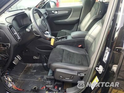 Zdjęcie 7 z 13 samochodu: 2022 VOLVO XC40 T5 R-DESIGN VIN:YV4162UM9N2791083 - miniatura