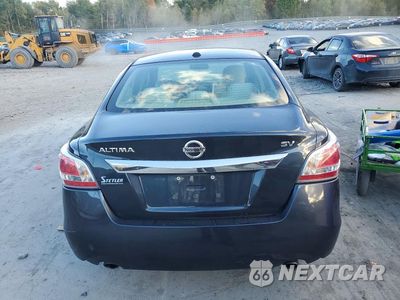 Zdjęcie 6 z 12 samochodu: 2015 NISSAN ALTIMA 2.5 SV VIN:1N4AL3AP8FC224235 - miniatura