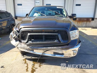 Piąte zdjęcie samochodu w środku: 2016 RAM 1500 SLT VIN:1C6RR6LT1GS278496 - miniatura