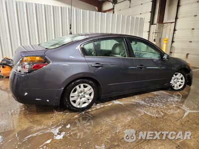 Trzecie zdjęcie samochodu z tyłu: 2010 NISSAN ALTIMA 2.5 VIN:1N4AL2AP2AN519791 - miniatura