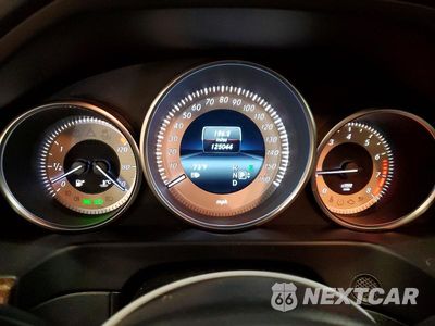 Zdjęcie 9 z 12 samochodu: 2015 MERCEDES-BENZ E 350 4MATIC VIN:WDDHF8JB6FB158121 - miniatura