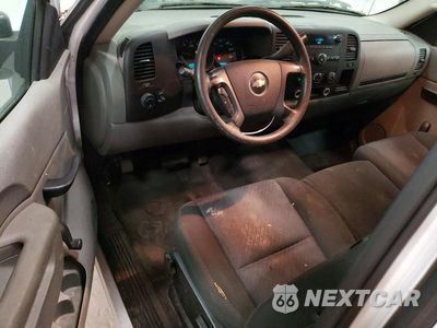 Zdjęcie 8 z 12 samochodu: 2010 CHEVROLET SILVERADO C1500 VIN:1GCPCPEX3AZ130730 - miniatura