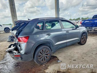 Trzecie zdjęcie samochodu z tyłu: 2024 VOLKSWAGEN TAOS S VIN:3VV5X7B22RM027091 - miniatura
