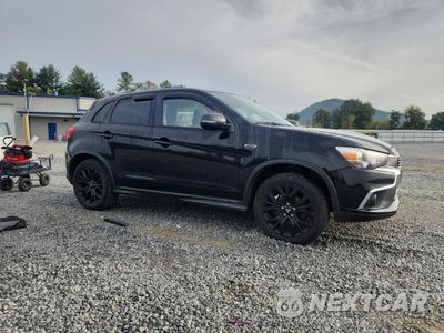 Czwarte zdjęcie samochodu z boku: 2017 MITSUBISHI OUTLANDER SPORT ES VIN:JA4AP3AU5HZ057038 - miniatura