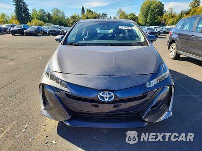 Piąte zdjęcie samochodu w środku: 2021 TOYOTA PRIUS PRIME XLE VIN:JTDKAMFP7M3188926 - miniatura