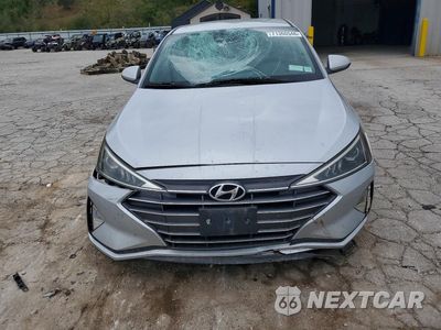 Piąte zdjęcie samochodu w środku: 2019 HYUNDAI ELANTRA SEL VIN:5NPD84LF9KH471359 - miniatura