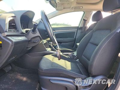 Zdjęcie 7 z 13 samochodu: 2018 HYUNDAI ELANTRA VALUE EDITION VIN:5NPD84LF7JH380119 - miniatura