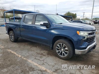 Czwarte zdjęcie samochodu z boku: 2023 CHEVROLET SILVERADO K1500 LT VIN:3GCUDDED8PG268664 - miniatura