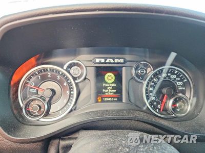 Zdjęcie 9 z 12 samochodu: 2021 RAM 1500 BIG HORN/LONE STAR VIN:1C6SRFFT4MN749127 - miniatura