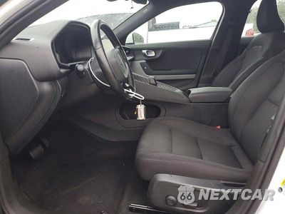 Zdjęcie 7 z 12 samochodu: 2023 POLESTAR 2 VIN:YSMEG3KA7PL152928 - miniatura