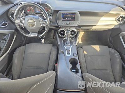 Zdjęcie 8 z 12 samochodu: 2020 CHEVROLET CAMARO LS VIN:1G1FB1RX5L0147809 - miniatura