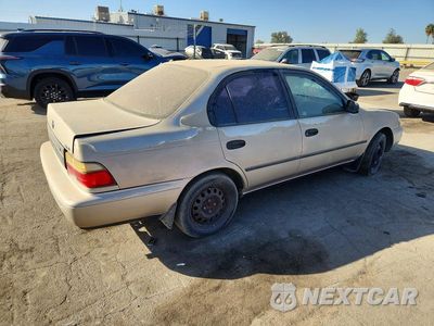 Trzecie zdjęcie samochodu z tyłu: 1995 TOYOTA COROLLA DX VIN:1NXAE09B2SZ329302 - miniatura