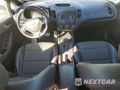 Zdjęcie 8 z 13 samochodu: 2014 KIA FORTE5 SX VIN:KNAFZ5A33E5199770 - miniatura