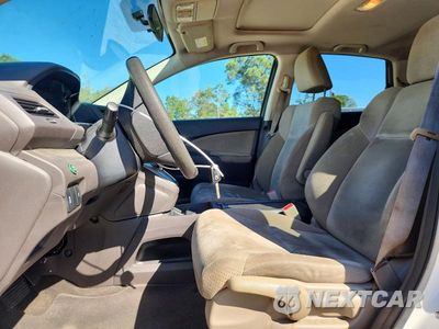 Zdjęcie 7 z 13 samochodu: 2014 HONDA CR-V EX VIN:5J6RM4H52EL042186 - miniatura