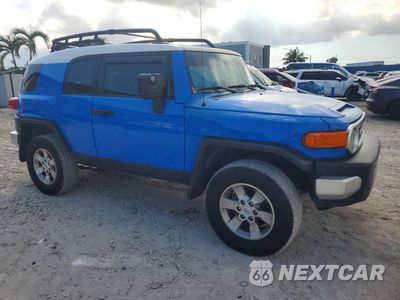 Czwarte zdjęcie samochodu z boku: 2007 TOYOTA FJ CRUISER BASE VIN:JTEBU11F970063058 - miniatura