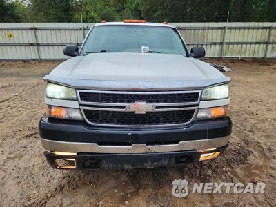 Piąte zdjęcie samochodu w środku: 2006 CHEVROLET SILVERADO K3500 VIN:1GCJK33D76F221549 - miniatura