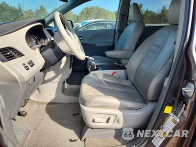 Zdjęcie 7 z 13 samochodu: 2012 TOYOTA SIENNA XLE 8-PASSENGER VIN:5TDYK3DC7CS268032 - miniatura