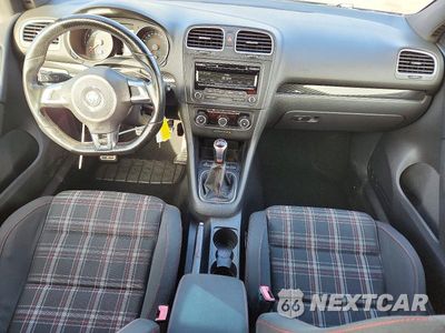 Zdjęcie 8 z 12 samochodu: 2012 VOLKSWAGEN GTI VIN:WVWED7AJ9CW107415 - miniatura