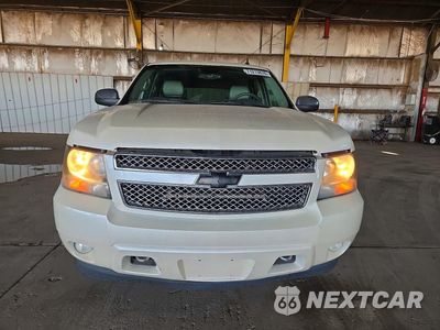 Piąte zdjęcie samochodu w środku: 2009 CHEVROLET TAHOE K1500 LTZ VIN:1GNFK33009R217050 - miniatura