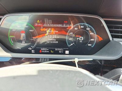 Zdjęcie 9 z 14 samochodu: 2019 AUDI E-TRON PRESTIGE VIN:WA1VAAGE9KB006391 - miniatura