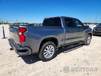 Trzecie zdjęcie samochodu z tyłu: 2021 CHEVROLET SILVERADO C1500 CUSTOM VIN:3GCPWBEK9MG224050 - miniatura