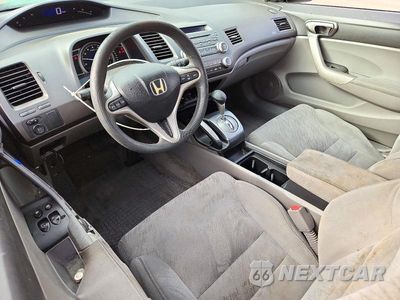Zdjęcie 8 z 13 samochodu: 2006 HONDA CIVIC EX VIN:2HGFG12826H571686 - miniatura