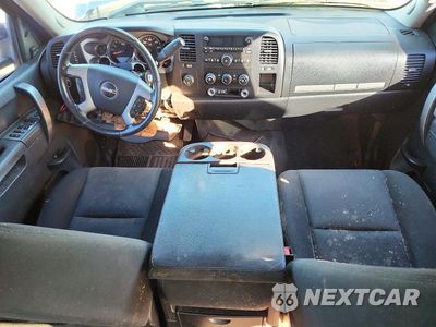 Zdjęcie 8 z 13 samochodu: 2013 GMC SIERRA K2500 SLE VIN:1GT120C84DF157291 - miniatura