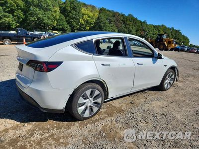 Trzecie zdjęcie samochodu z tyłu: 2021 TESLA MODEL Y VIN:5YJYGDEE1MF278942 - miniatura