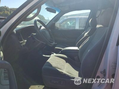 Zdjęcie 7 z 13 samochodu: 2005 TOYOTA SEQUOIA SR5 VIN:5TDZT34A95S255883 - miniatura