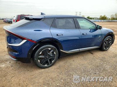 Trzecie zdjęcie samochodu z tyłu: 2025 KIA EV6 WIND VIN:5XYC3DJC6SG009660 - miniatura
