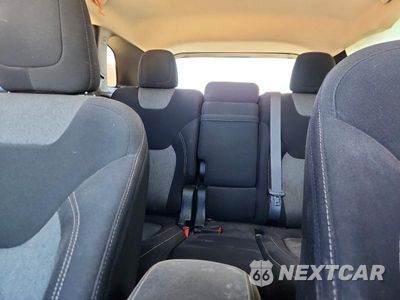 Zdjęcie 10 z 13 samochodu: 2017 JEEP CHEROKEE SPORT VIN:1C4PJLAB1HW641292 - miniatura