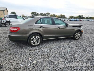 Trzecie zdjęcie samochodu z tyłu: 2010 MERCEDES-BENZ E 350 4MATIC VIN:WDDHF8HB7AA229248 - miniatura