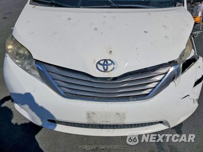 Zdjęcie 12 z 13 samochodu: 2011 TOYOTA SIENNA XLE 7-PASSENGER VIN:5TDDK3DC9BS001780 - miniatura
