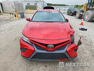 Piąte zdjęcie samochodu w środku: 2019 TOYOTA CAMRY SE VIN:4T1B11HK0KU228461 - miniatura