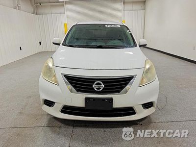 Piąte zdjęcie samochodu w środku: 2013 NISSAN VERSA 1.6 S VIN:3N1CN7AP2DL880987 - miniatura