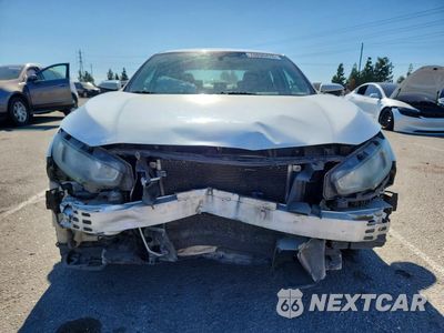 Piąte zdjęcie samochodu w środku: 2018 HONDA CIVIC EX VIN:19XFC2F75JE205002 - miniatura