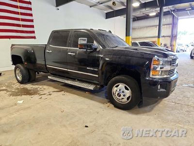 Czwarte zdjęcie samochodu z boku: 2018 CHEVROLET SILVERADO K3500 LTZ VIN:1GC4K0CY3JF101707 - miniatura