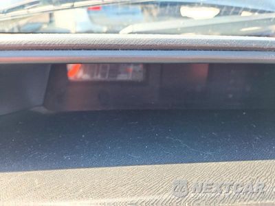 Zdjęcie 9 z 12 samochodu: 2012 TOYOTA PRIUS C FOUR VIN:JTDKDTB31C1030239 - miniatura