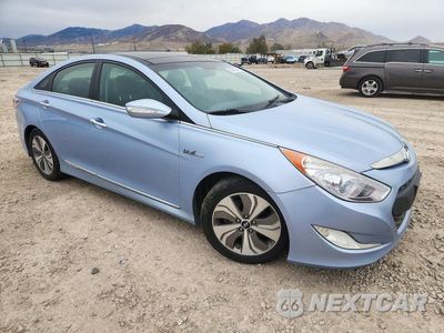 Czwarte zdjęcie samochodu z boku: 2015 HYUNDAI SONATA HYBRID LIMITED VIN:KMHEC4A45FA118968 - miniatura