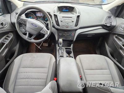 Zdjęcie 8 z 12 samochodu: 2018 FORD ESCAPE S VIN:1FMCU0F73JUB41897 - miniatura
