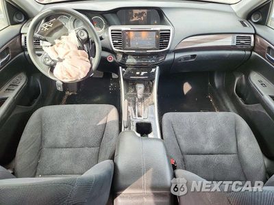 Zdjęcie 8 z 12 samochodu: 2017 HONDA ACCORD EX VIN:1HGCR2F76HA228210 - miniatura