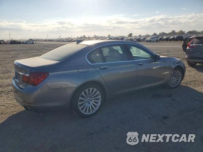 Trzecie zdjęcie samochodu z tyłu: 2014 BMW 740 I VIN:WBAYA6C53ED144486 - miniatura