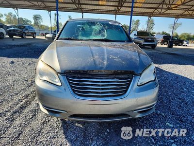 Piąte zdjęcie samochodu w środku: 2012 CHRYSLER 200 LX VIN:1C3CCBAG7CN228617 - miniatura