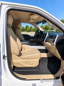 Piąte zdjęcie samochodu w środku: 2019 FORD F250 SUPER DUTY VIN:1FT7W2BT4KEF11975 - miniatura