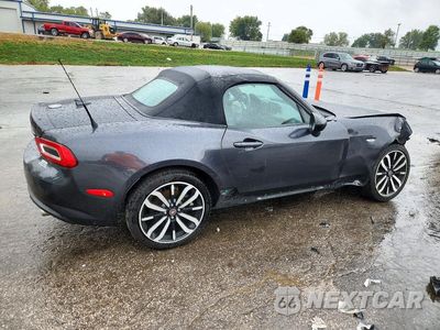 Trzecie zdjęcie samochodu z tyłu: 2019 FIAT 124 SPIDER CLASSICA VIN:JC1NFAEK5K0143613 - miniatura