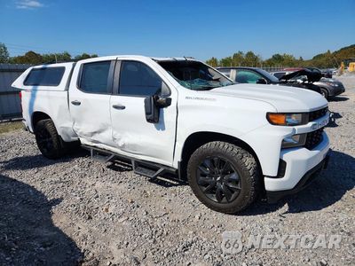 Czwarte zdjęcie samochodu z boku: 2022 CHEVROLET SILVERADO LTD K1500 CUSTOM VIN:3GCPYBEK0NG195050 - miniatura